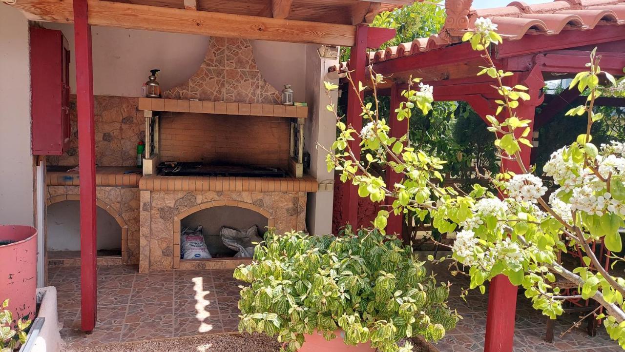 Assos Airport 1 Holiday home *